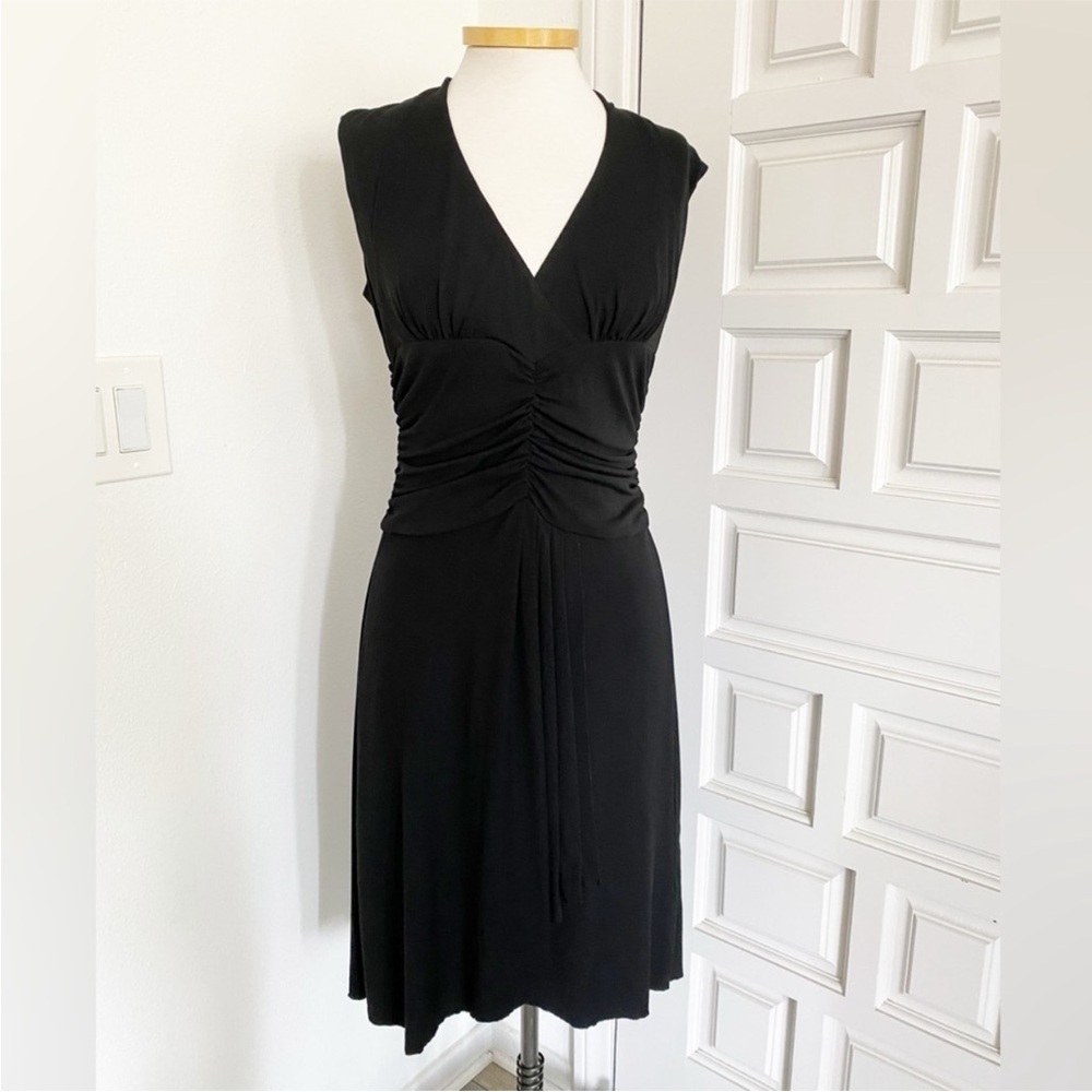 Nicole Miller Black Cocktail Dress V-Neck LBD Size 6
